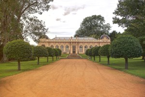 Building and gardens at Wrest Park wedding venue